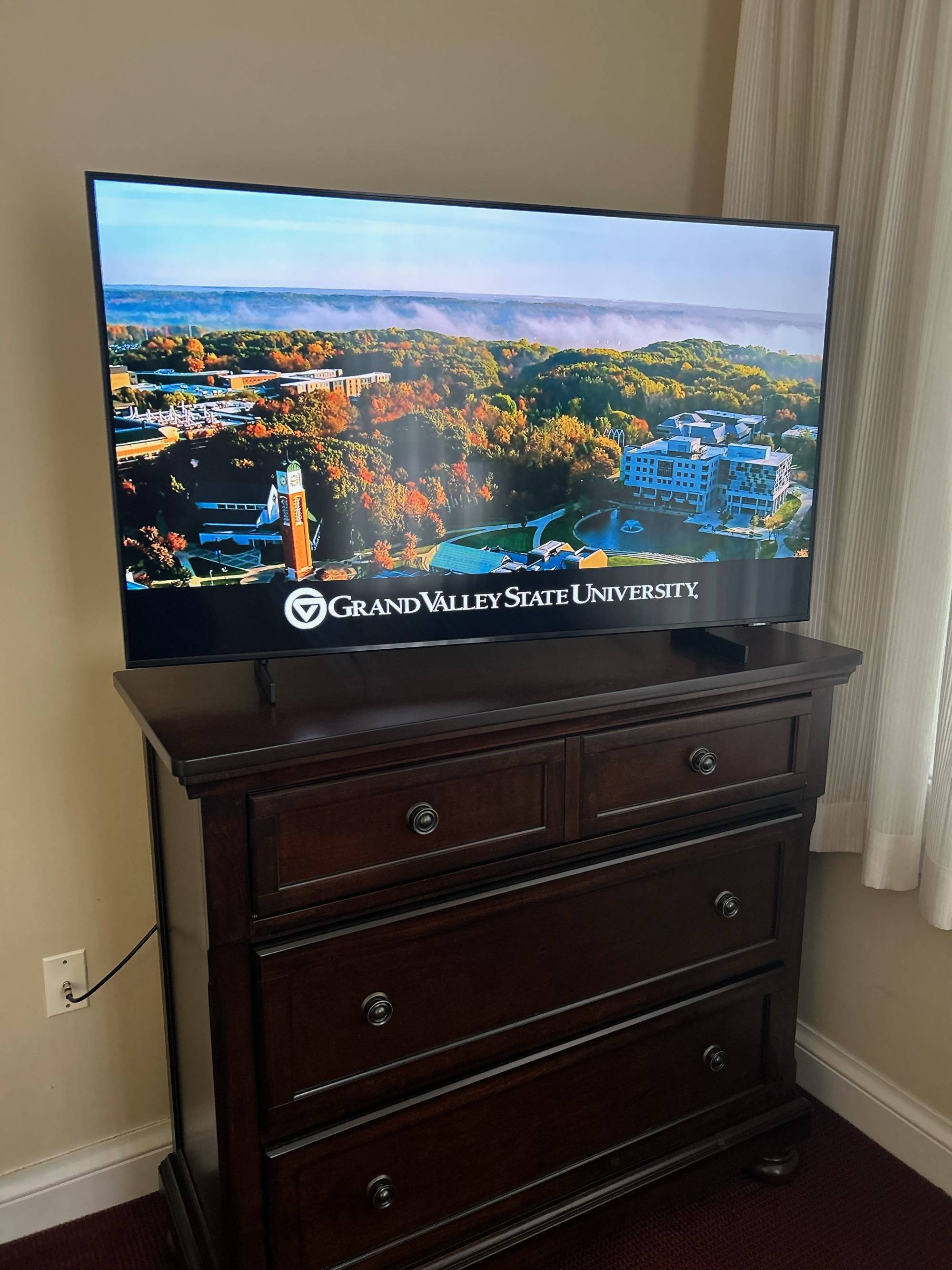 Alumni House TV & Media Center